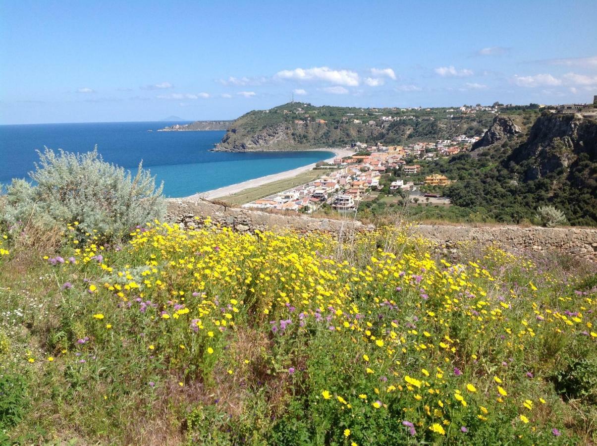 Bed and Breakfast La Casa Del Nonno Milazzo Exterior foto