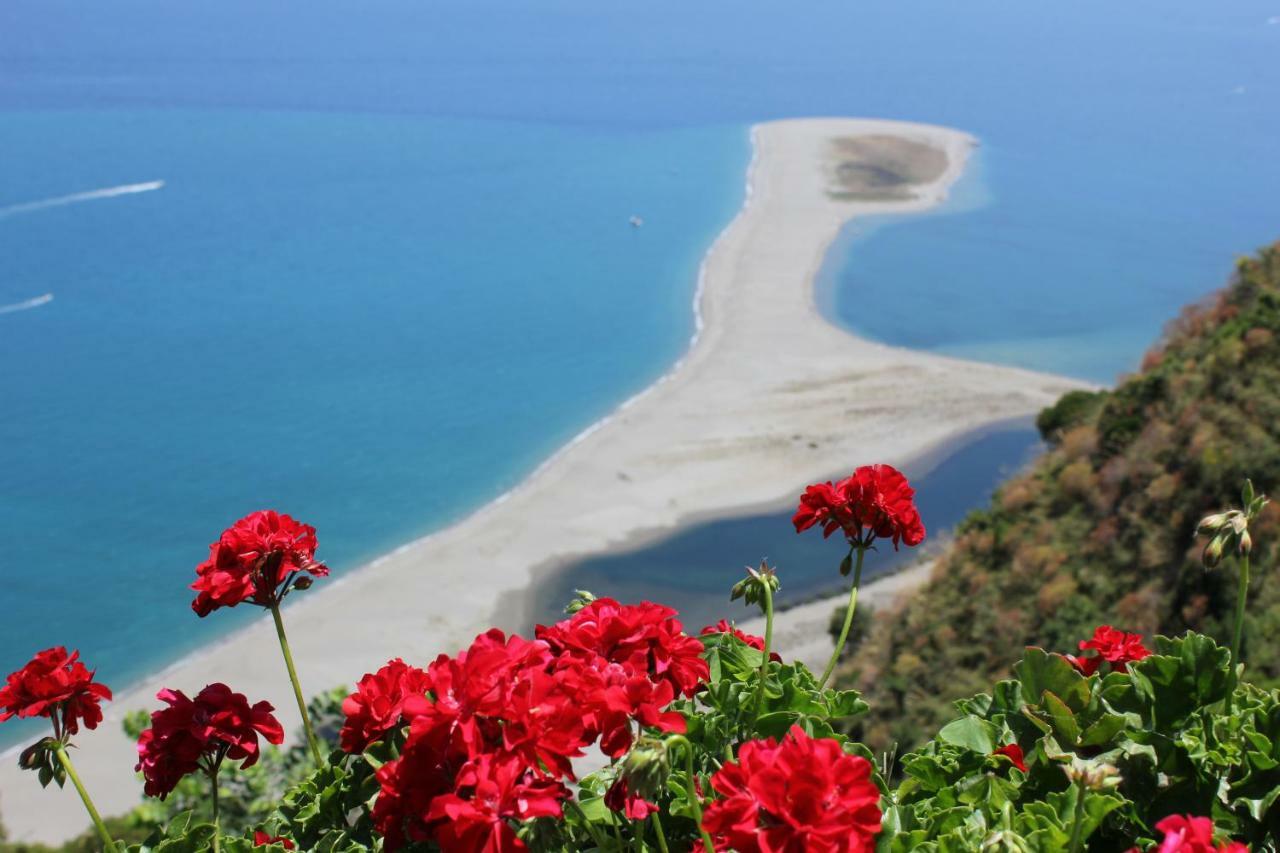 Bed and Breakfast La Casa Del Nonno Milazzo Exterior foto