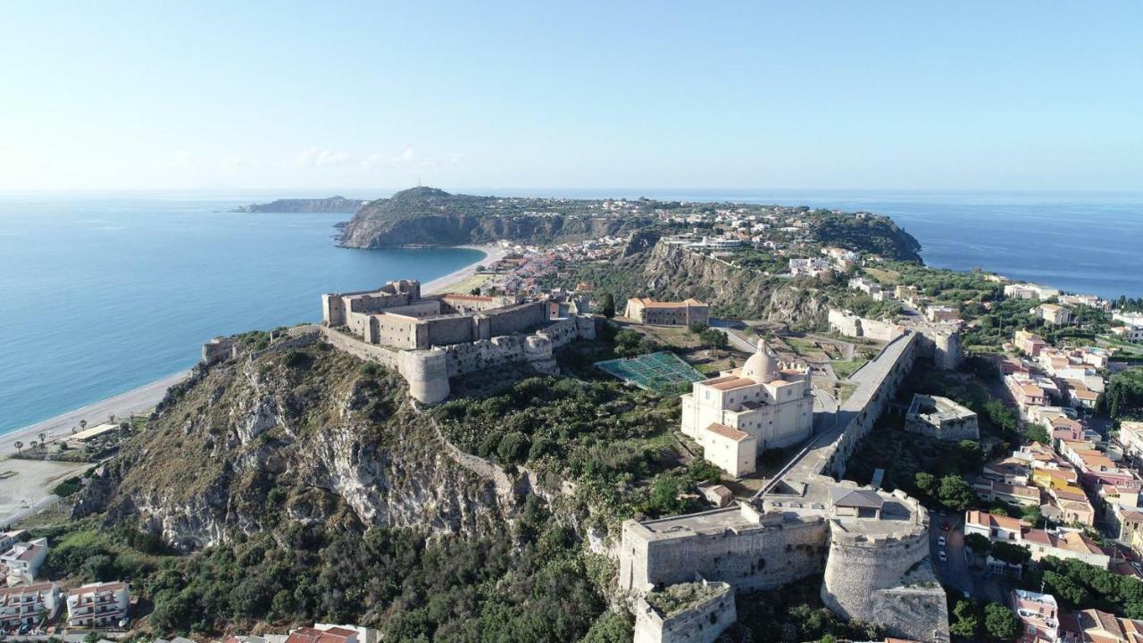 Bed and Breakfast La Casa Del Nonno Milazzo Exterior foto